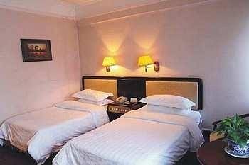 Urumqi Jingu Hotel Extérieur photo